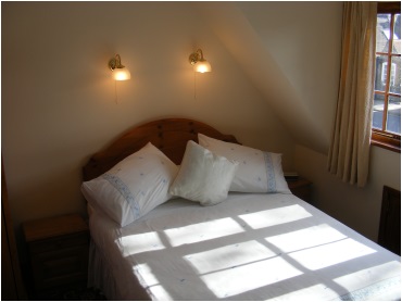 Acacia bed and breakfast canterbury room 1